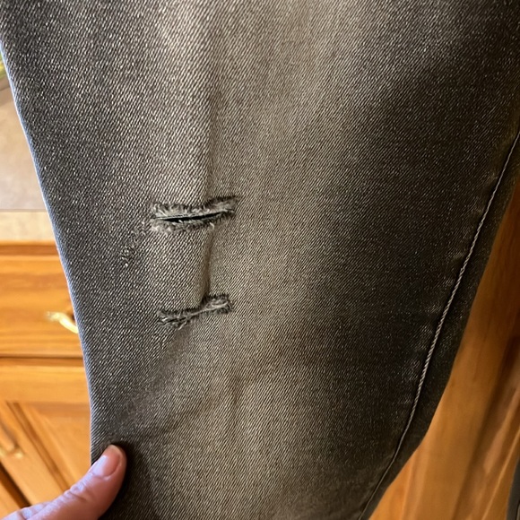 Kut from the Kloth Jeans - Picture 4 of 12